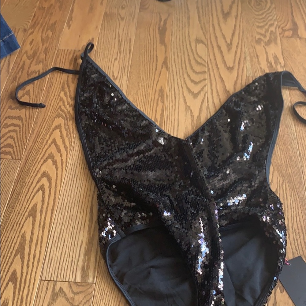 Glitter bodysuit !!!